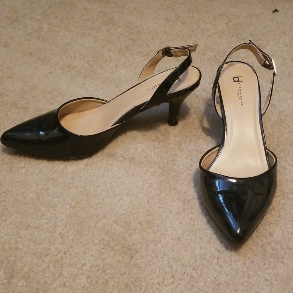 Shoes - Picture 2 of 3
